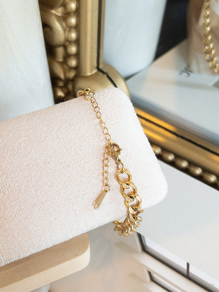 SHE SHINES BRACELET