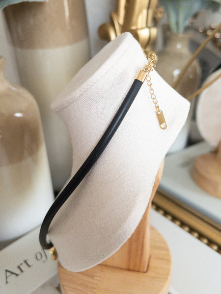 A LA MODE NECKLACE