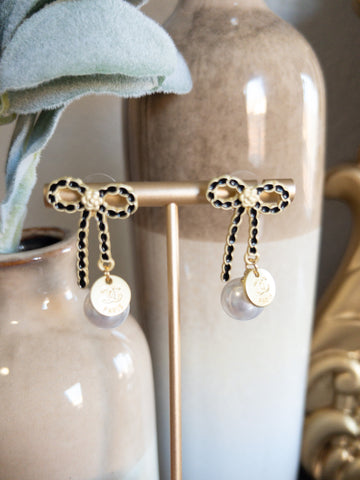 BOW EARRINGS