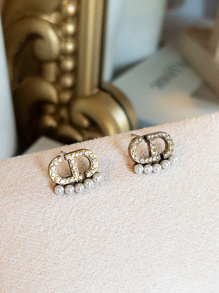 DAZZLE PEARL EARRINGS