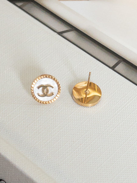 REFINED EARRINGS