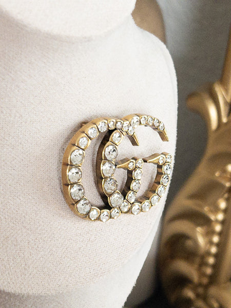 DIVINE BROOCH