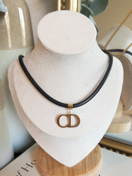 A LA MODE CD NECKLACE