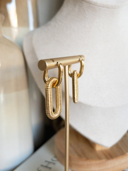 FINE TIME TEXTURED HOOPS