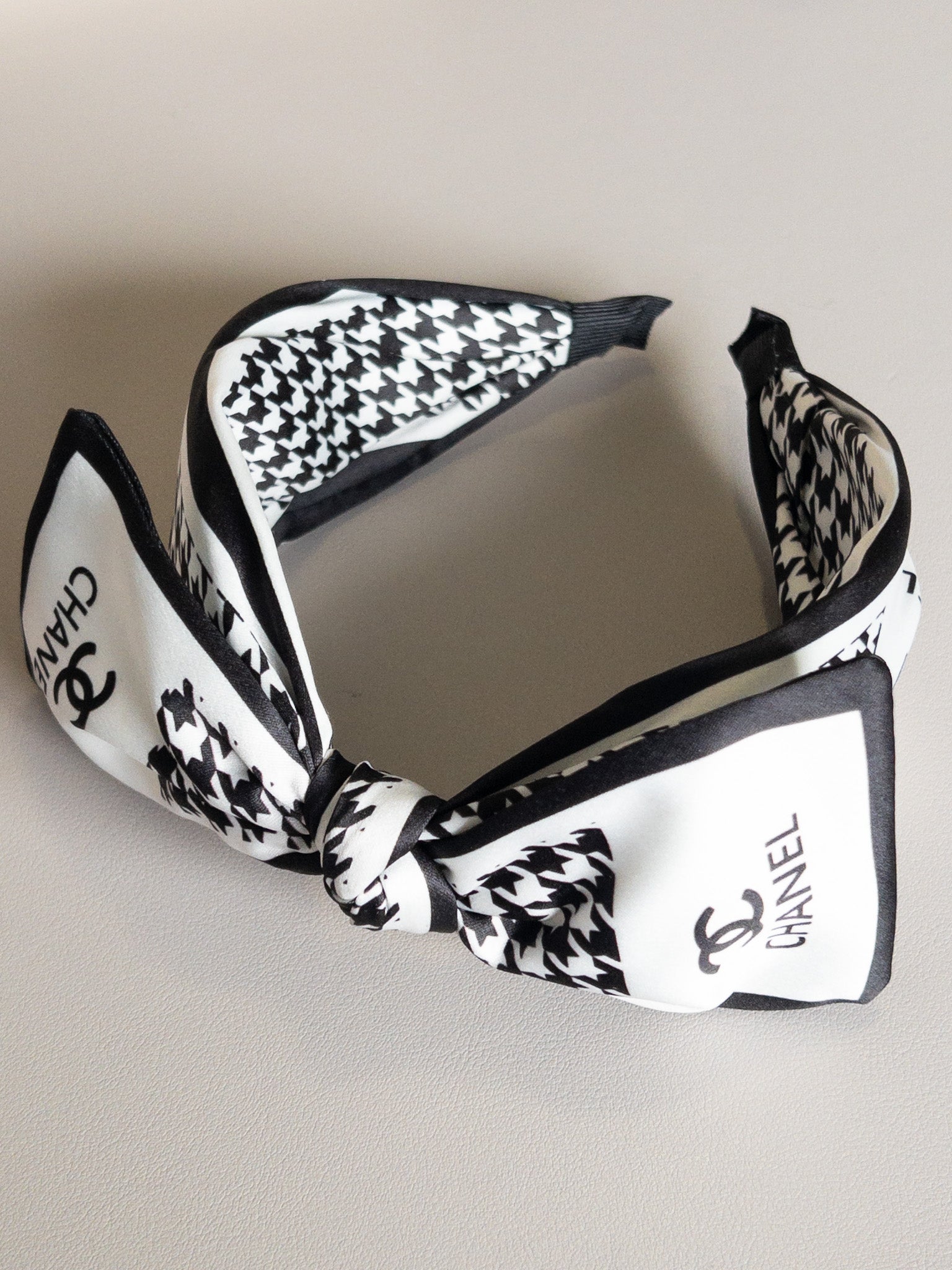VINTAGE CC HEADBAND - BLACK/WHITE