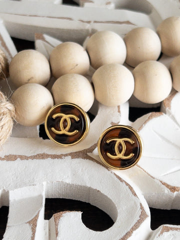 SOPHISTICATED EARRINGS - BROWN