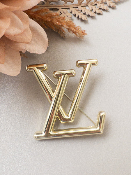 LUV BROOCH