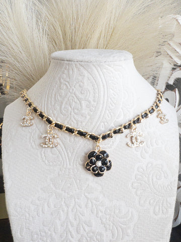 NOIR NECKLACE