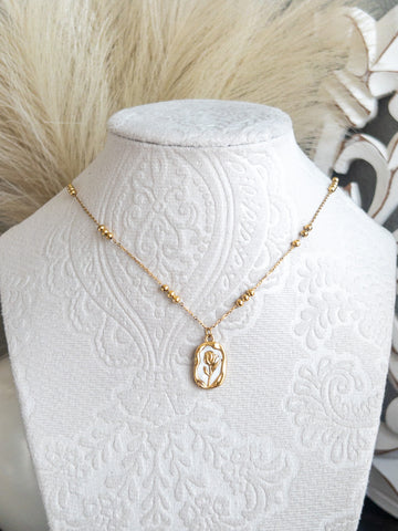 ROSE NECKLACE