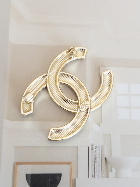 ALL GLAM BROOCH