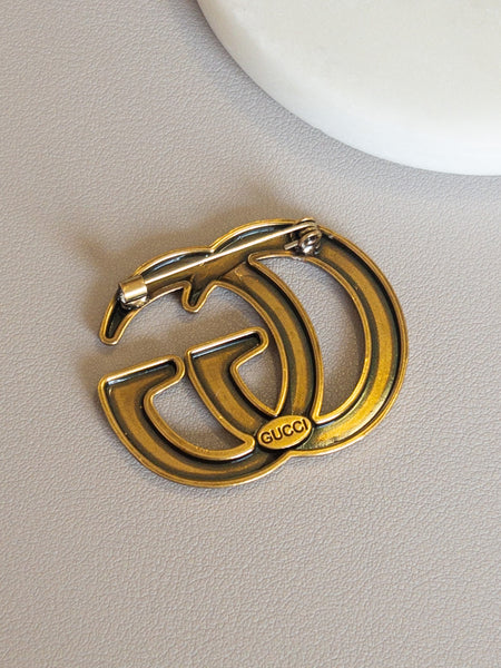 GLAM LIFE BROOCH