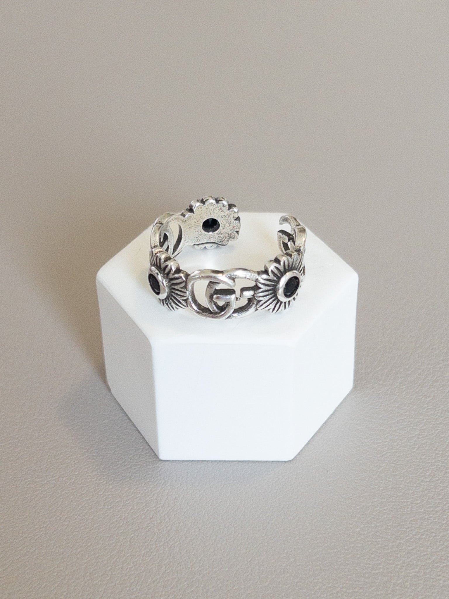 BLOOM RING