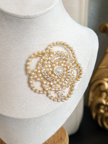 LUSH BROOCH