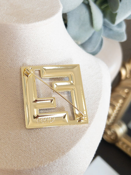 FF BROOCH - BLACK