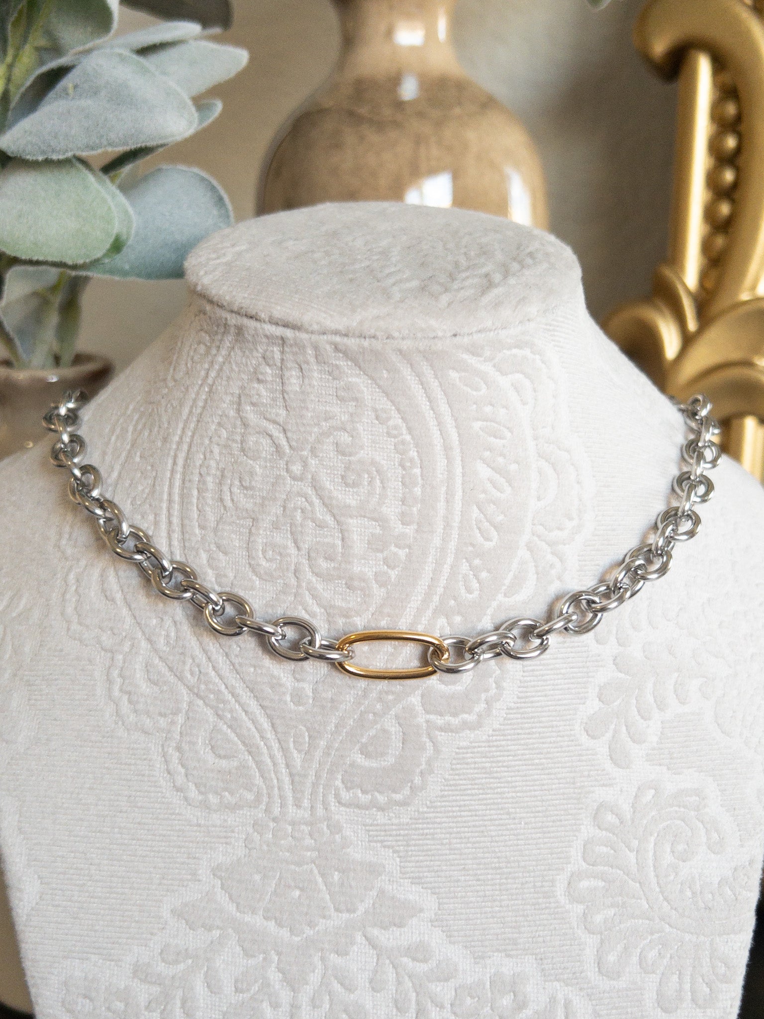 GRACE NECKLACE