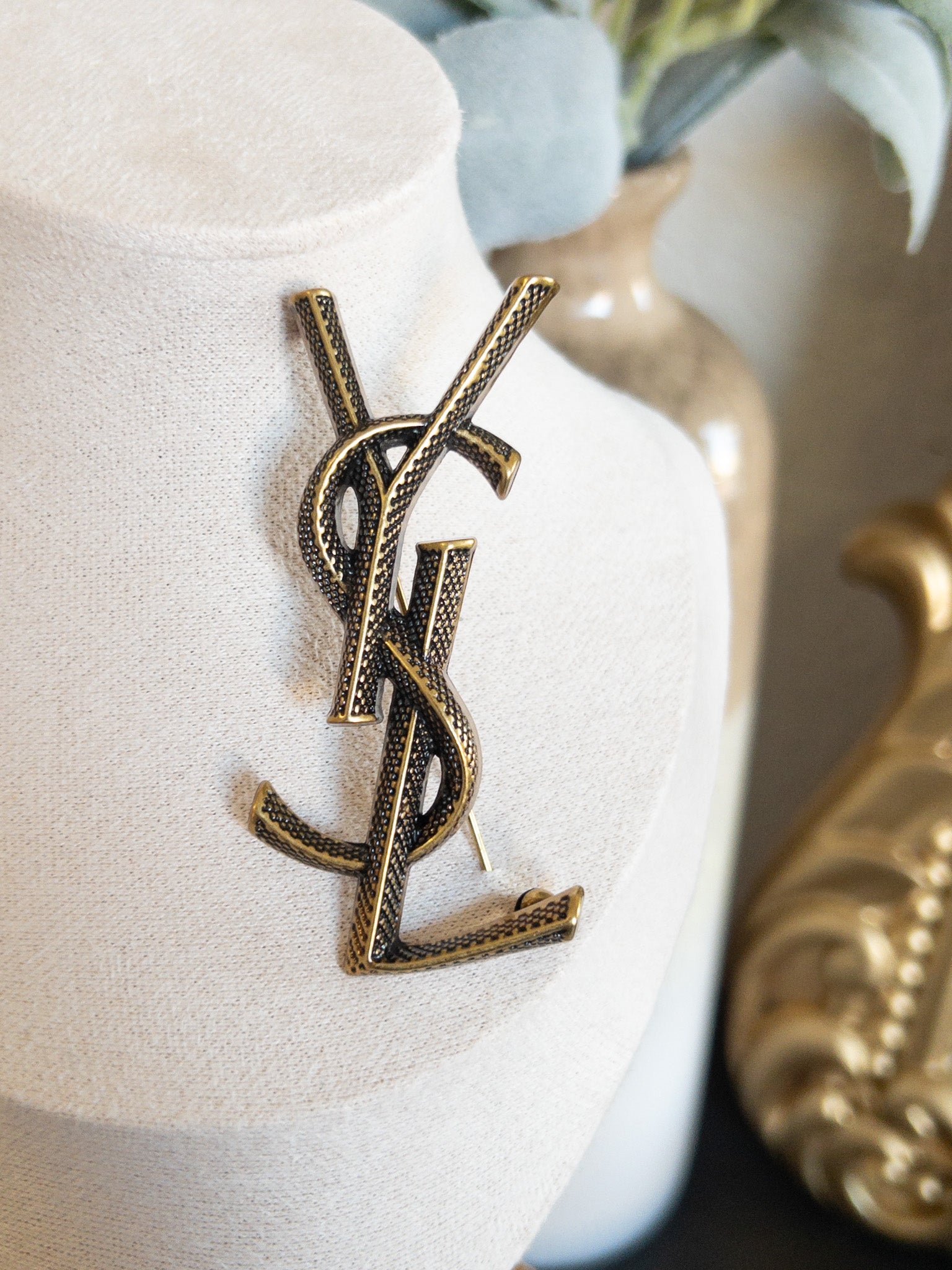BONITA LUXE BROOCH