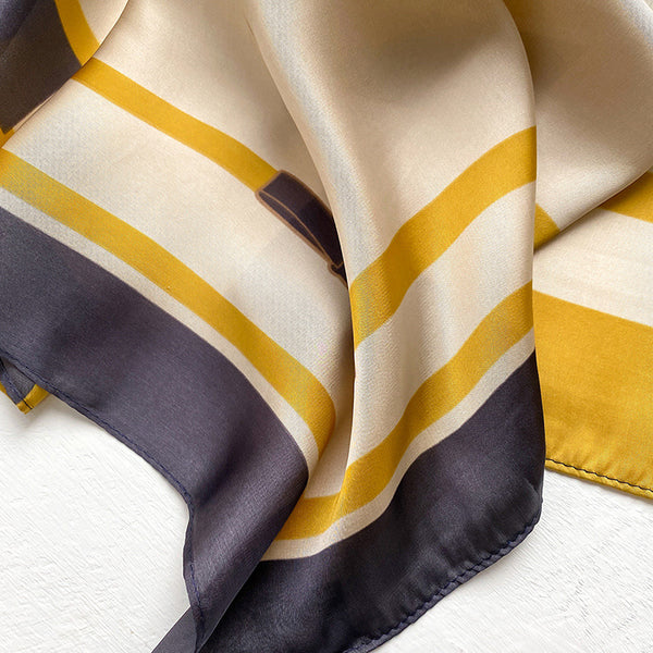 CHIC SILK SCARF