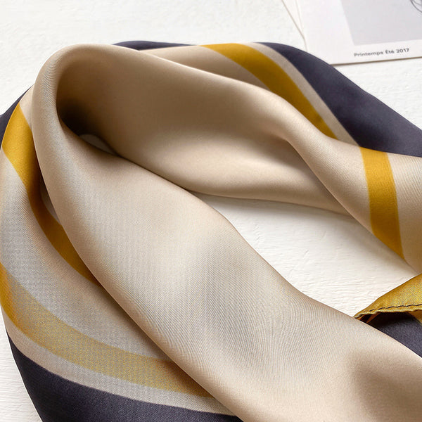 CHIC SILK SCARF