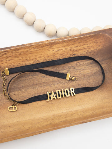 LADY CD CHOKER